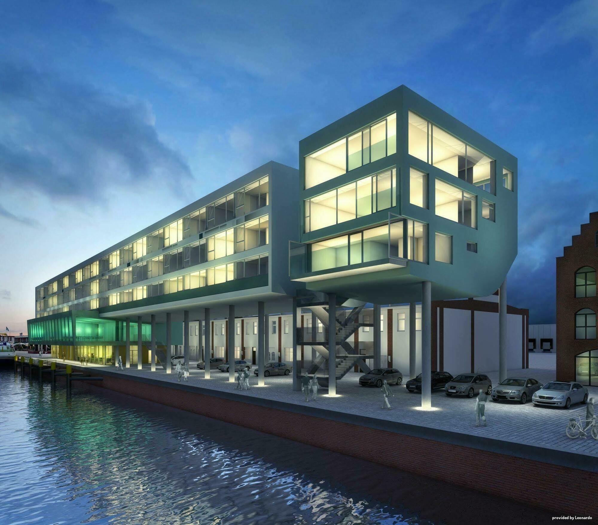 Western Hotel 4*